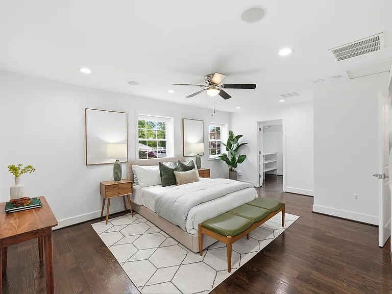 7504 Dolce Dr — Photo 23
