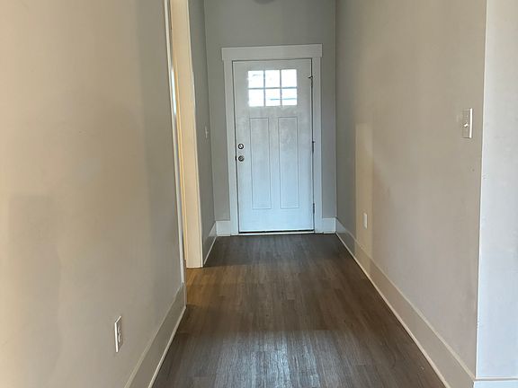 3rd image of 4021 Rockland Cir SE