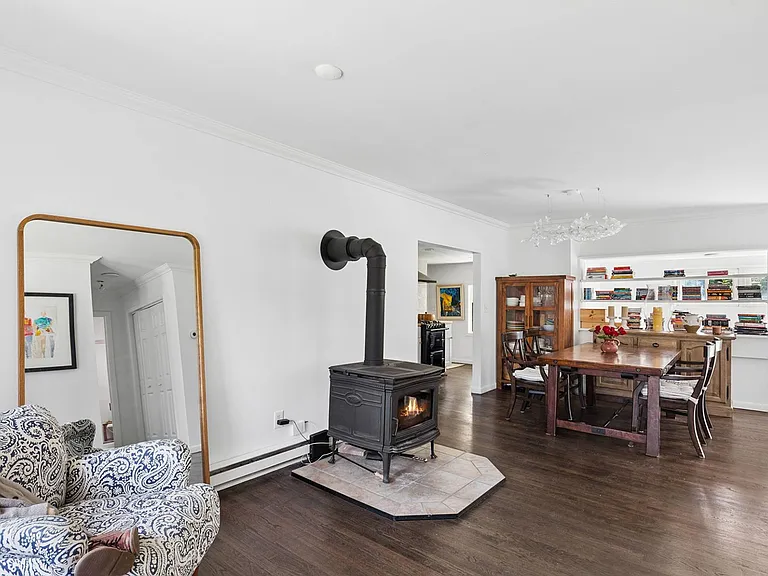 15 Indian Hill Rd — Photo 12