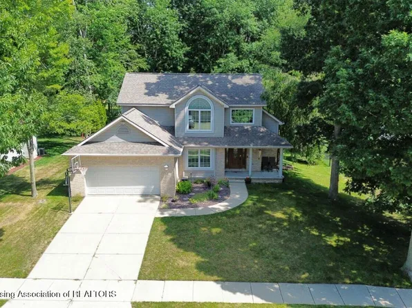 2626 Sanibel Holw, Holt, MI 48842