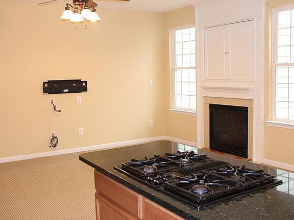 Main Level - Family - Kitchen