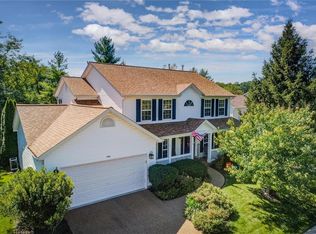 406 Valley Manor Dr, Ballwin, MO 63021