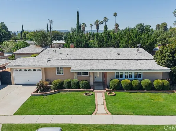 19448 Blythe St, Reseda, CA 91335