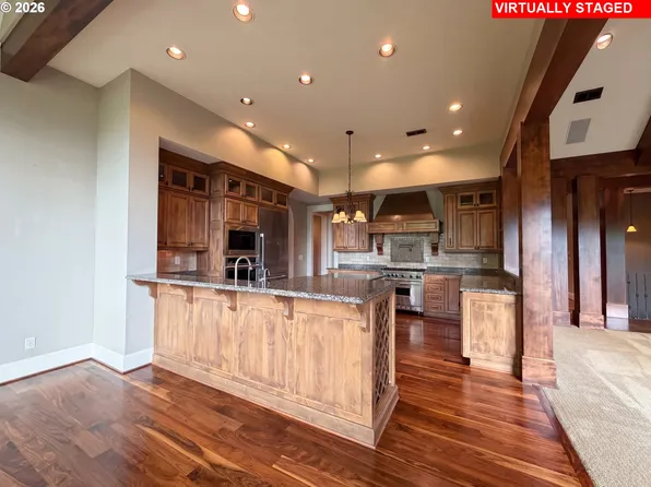 2835 NW Pinnacle Dr, Portland, OR 97229