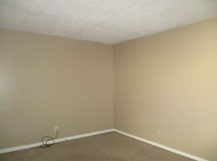 2900 W 43rd Ter APT A, Kansas City, KS 66103