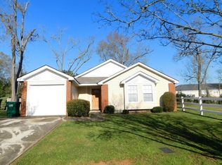 110 Mossydale Ln, Albany, GA 31721