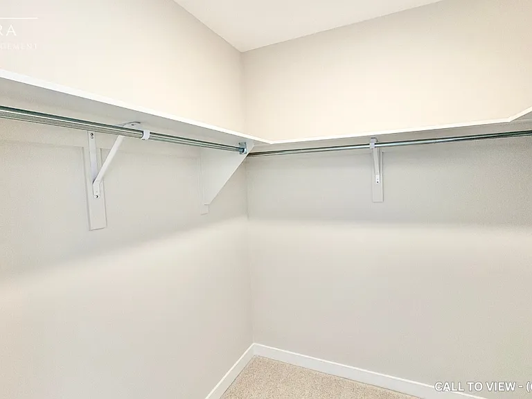 535 Oldenburg Ave — Photo 22