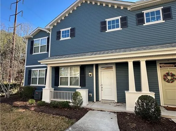612 Lacy Oak Dr, Chesapeake, VA 23320