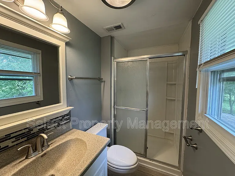 7021 Omaha Ct — Photo 17