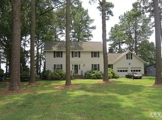 120 Country Club Dr, Edenton, NC 27932