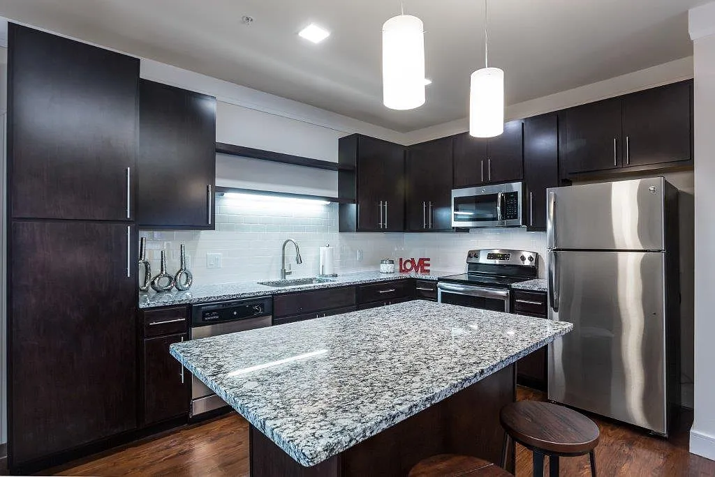Vanguard Heights — Photo 3