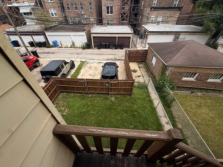 7717 S East End Ave #2 — Photo 8