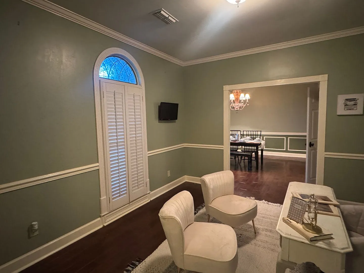 Towne Lake Home — Photo 4