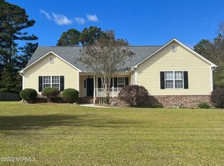 117 Walnut Hills Dr, Richlands, NC 28574