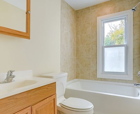 5th image of 18 Peck St