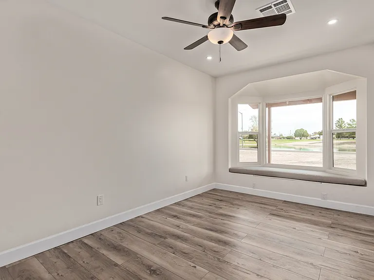 11437 W Lakeshore Dr — Photo 15
