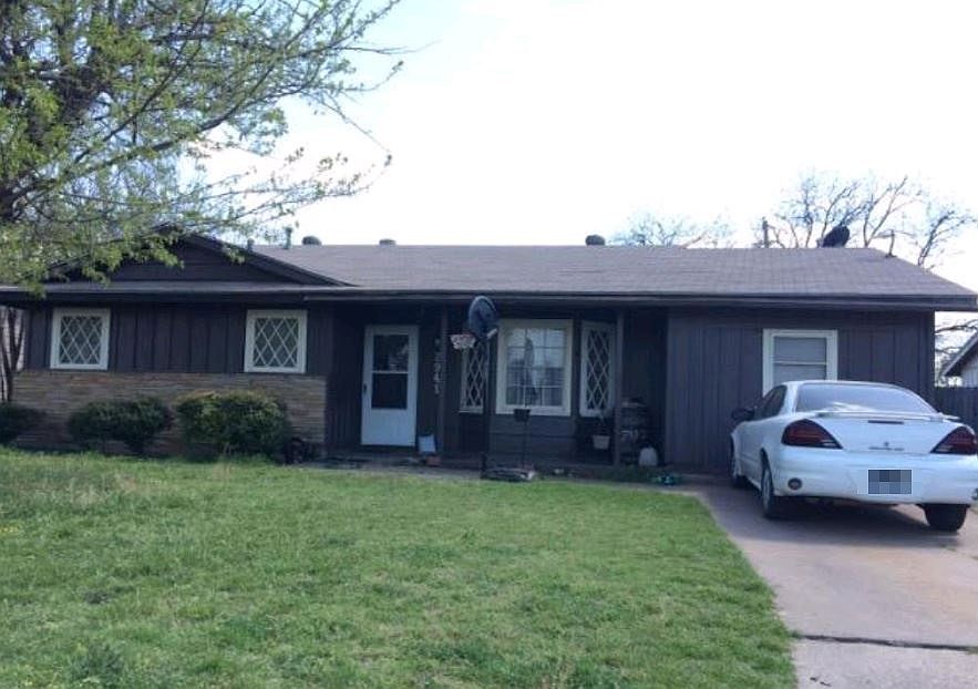 1st image of 2941 Bennett Dr