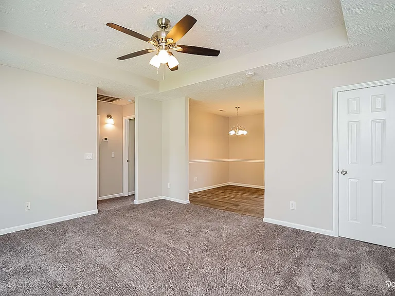 2717 Calais Ct — Photo 6