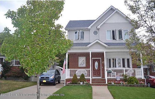 1st image of 17 Sheridan Ct
