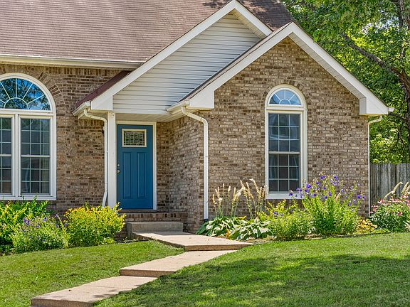 4th image of 506 Brentwood Cir