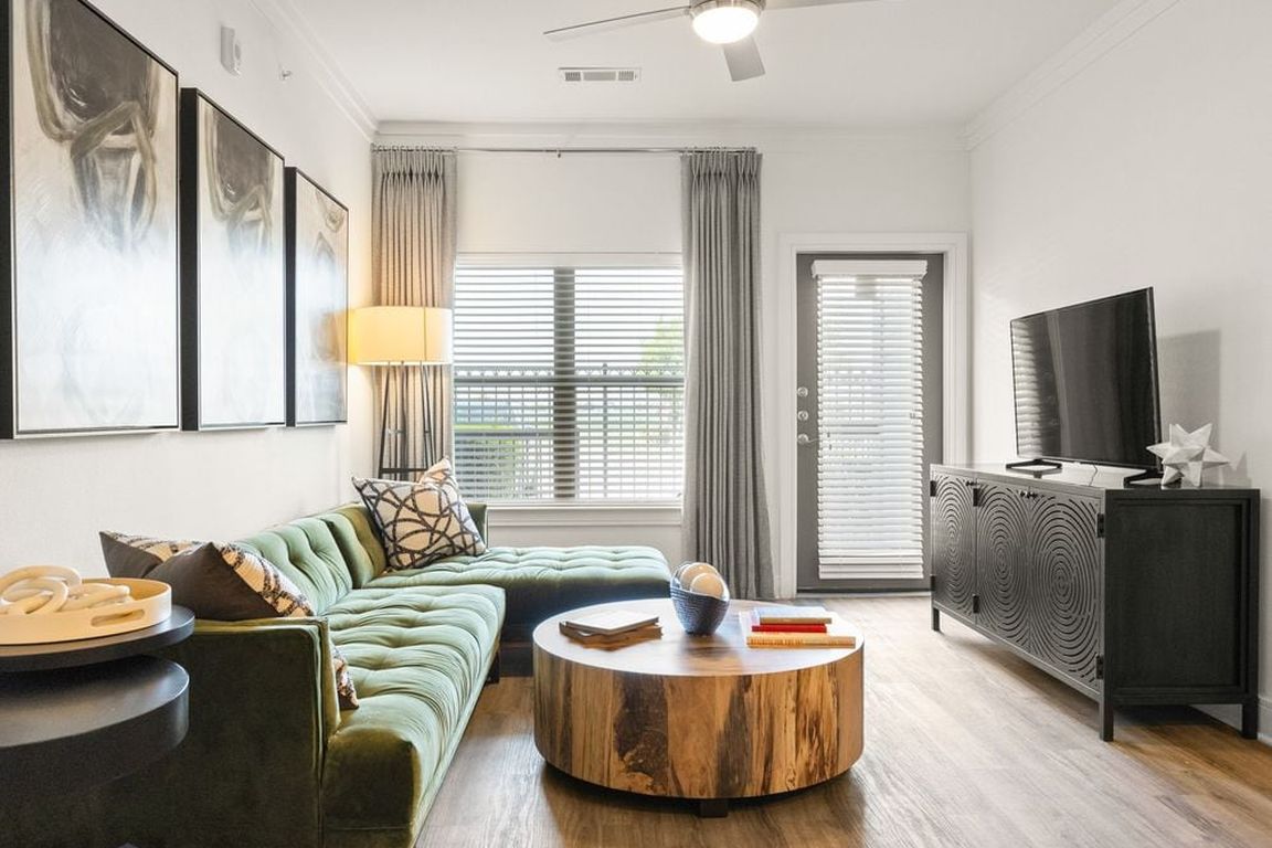 Living room with hard surface flooring