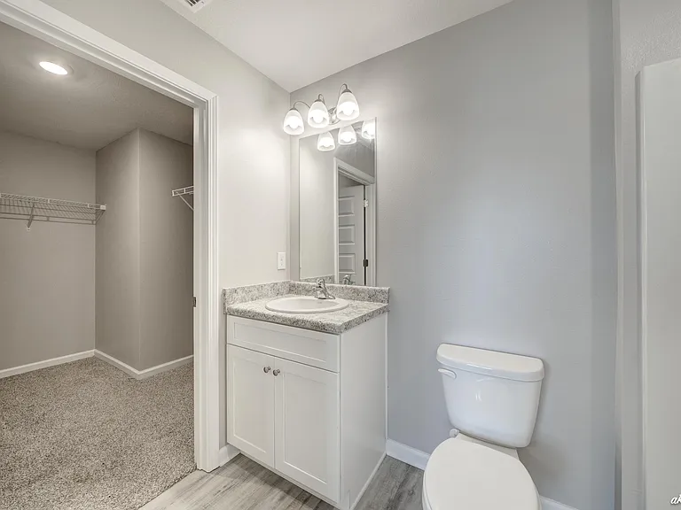 5028 Rivergrass Dr — Photo 16