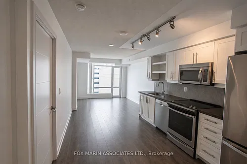 525 Adelaide St W Photo 1