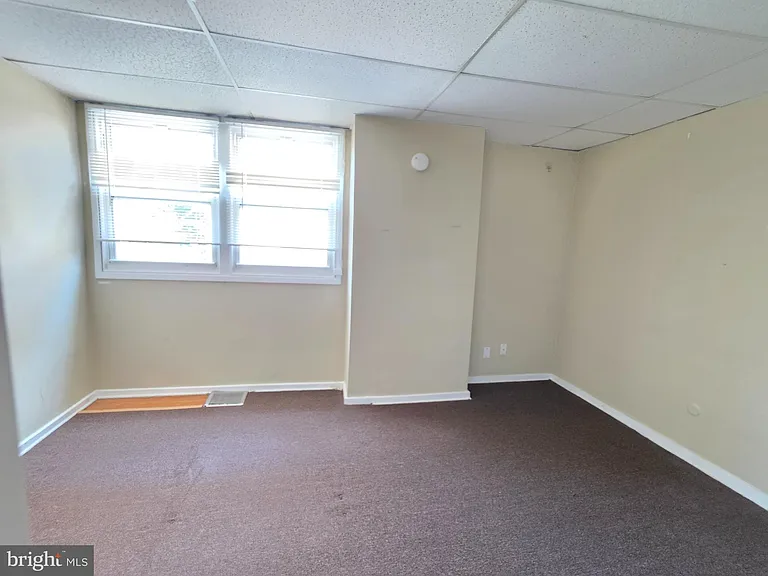 4037 Baltimore Ave — Photo 7