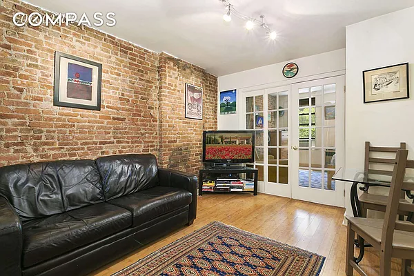 Sold by Compass | media 6