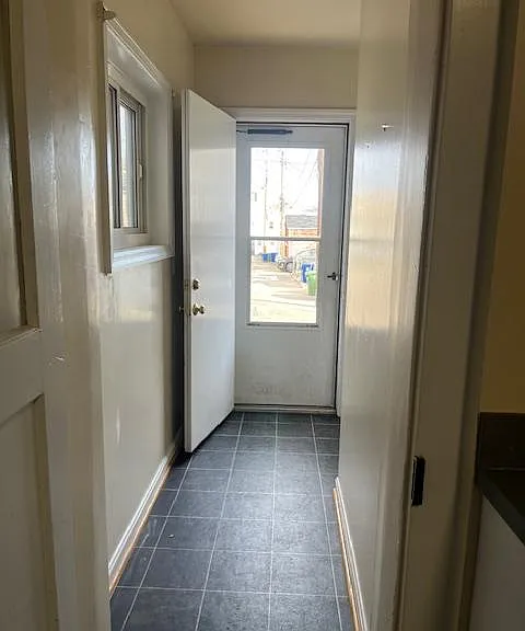 414 E Fort Ave — Photo 9