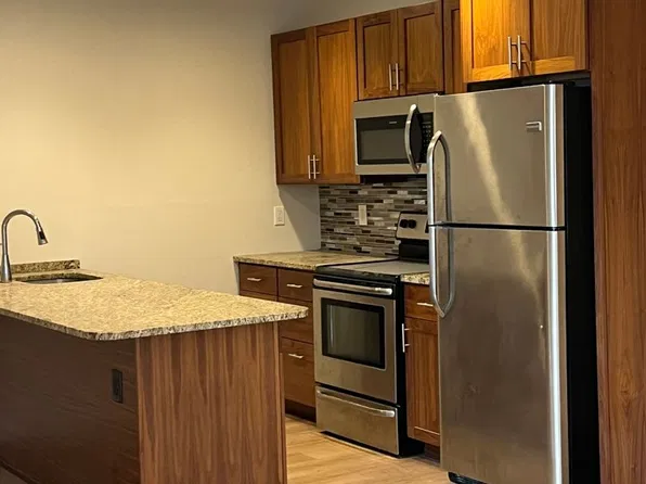60 Crompton Ave, 60 Crompton Ave APT B3, East Greenwich, RI 02818