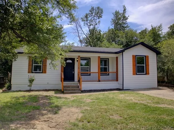 6844 E King Pl, Tulsa, OK 74115