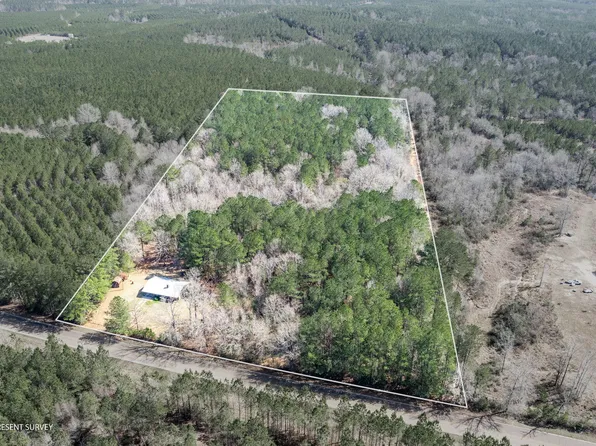 130 Lake Mike Conner Rd, Collins, MS 39428