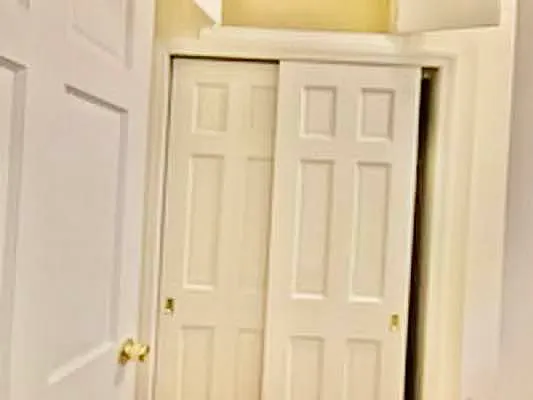 Rented by PennApts | media 28