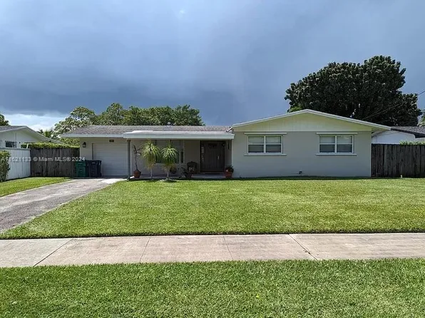 18921 Sterling Dr, Cutler Bay, FL 33157