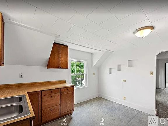 5th image of 115 W Barker Ave #2