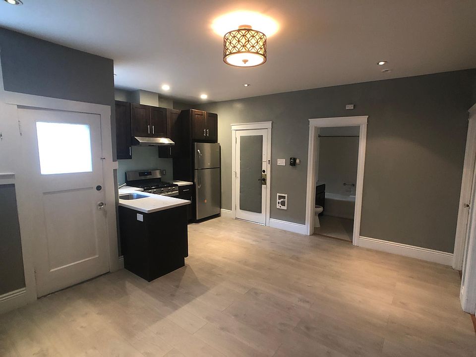 1st image of 30 Oakwood St #2