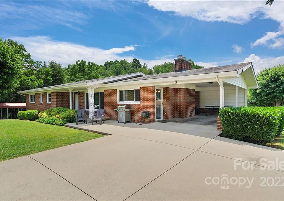 1st image of 64 Club View Dr