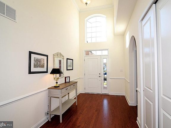 3rd image of 249 Hoover Way