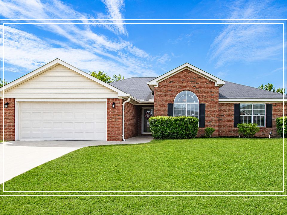 1st image of 209 Taylor Cir
