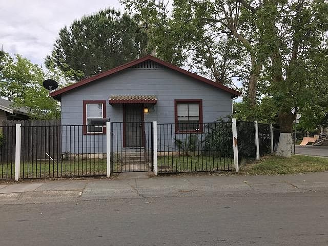 1st image of 3400 21st Ave