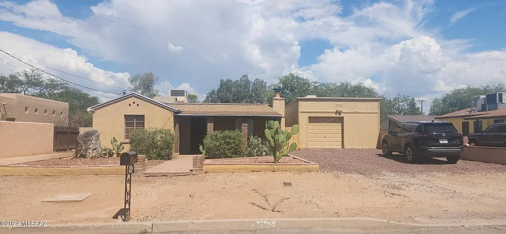3 bed, 1276 sqft, $1,695 — Photo 2