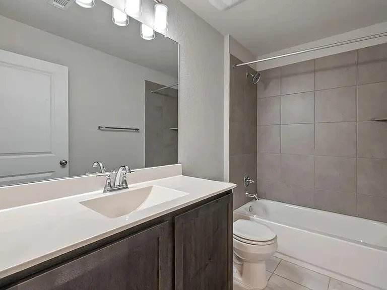 8214 Cottage Rose Dr — Photo 16
