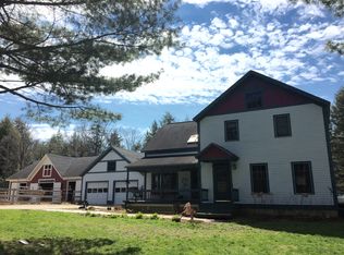 585 Isham Rd, Hinesburg, VT 05461