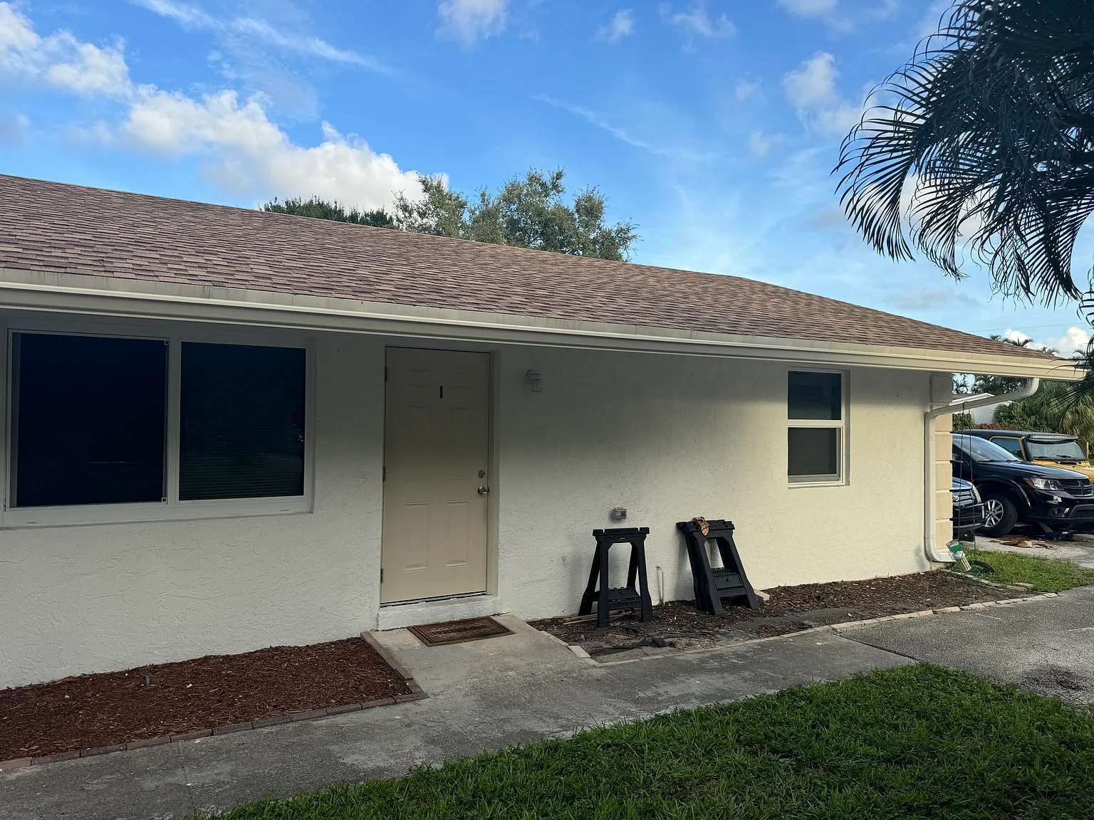2 bed, 1.0 bath, 900 sqft, $2,100 — Photo 2