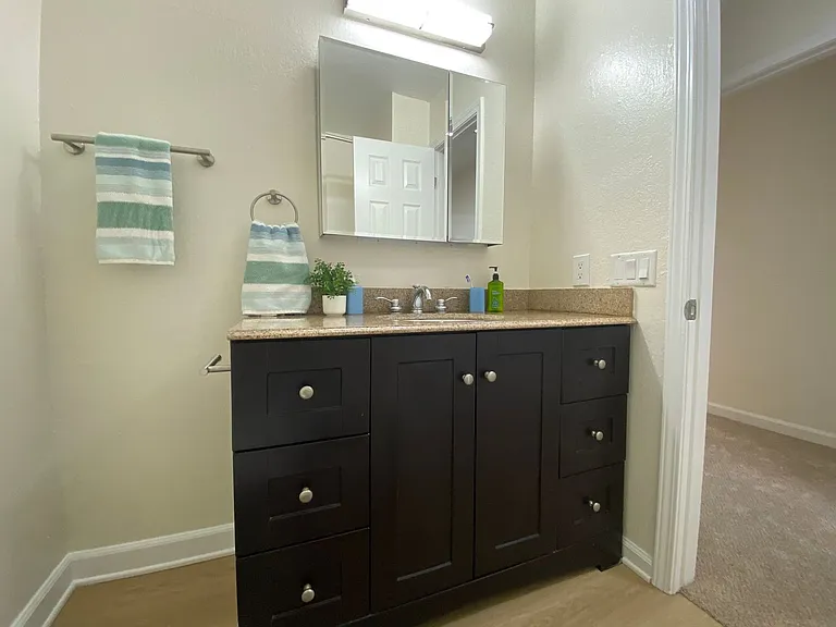 Breakwater Townhomes — Photo 23