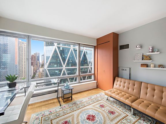 5th image of 301 W 57th St APT 21D