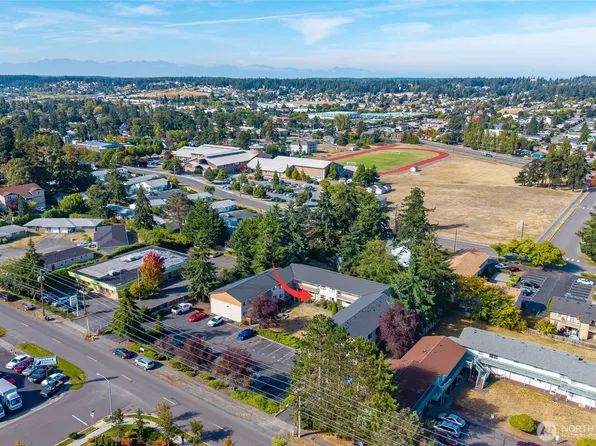 325 NE Kettle Street #105, Oak Harbor, WA 98277