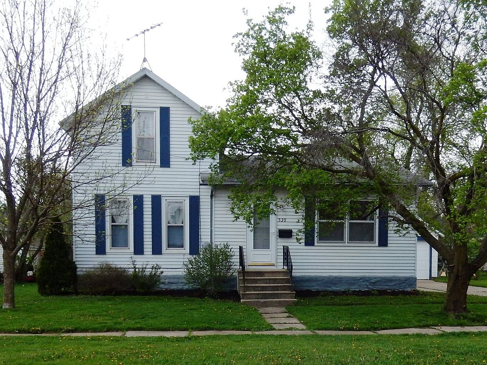 530 E 2nd St., Sumner, IA