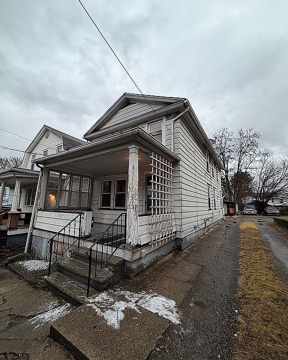 1st image of 222 Blackman St